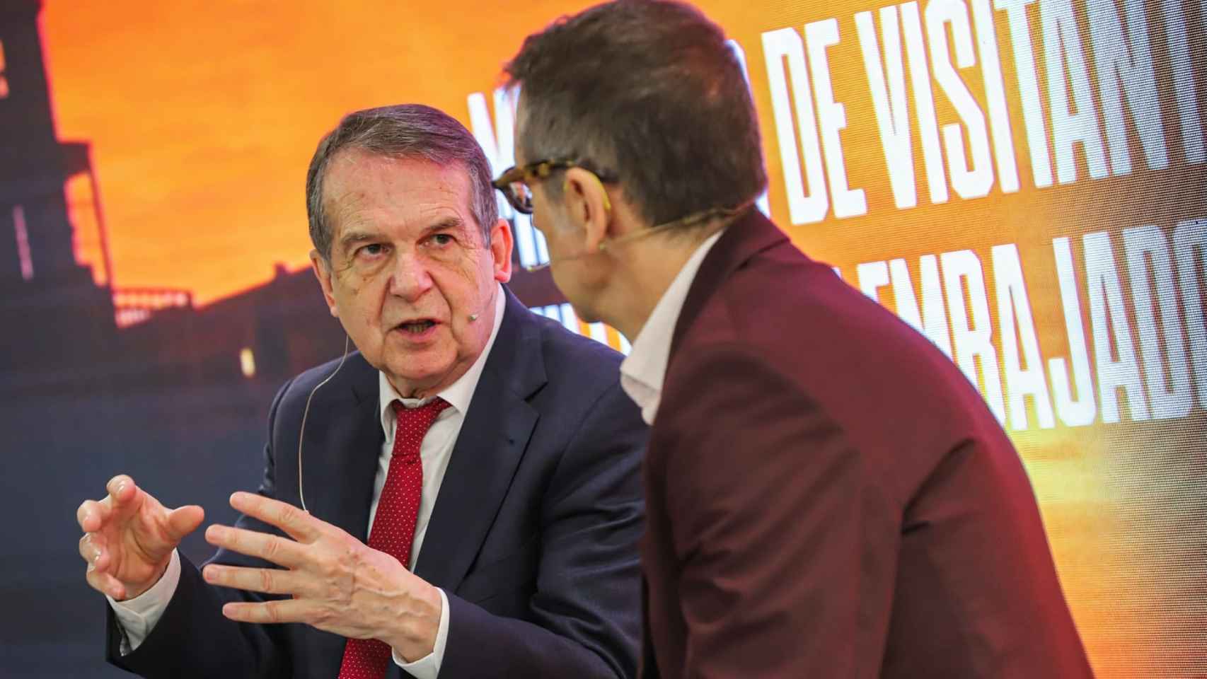 Abel Caballero durante la presentación en Fitur.