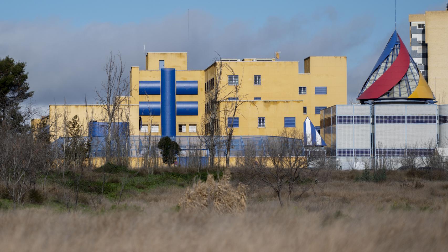 Vista del Centro de Internamiento de Extranjeros (CIE) de Aluche, a 18 de enero de 2024, en Madrid (España).