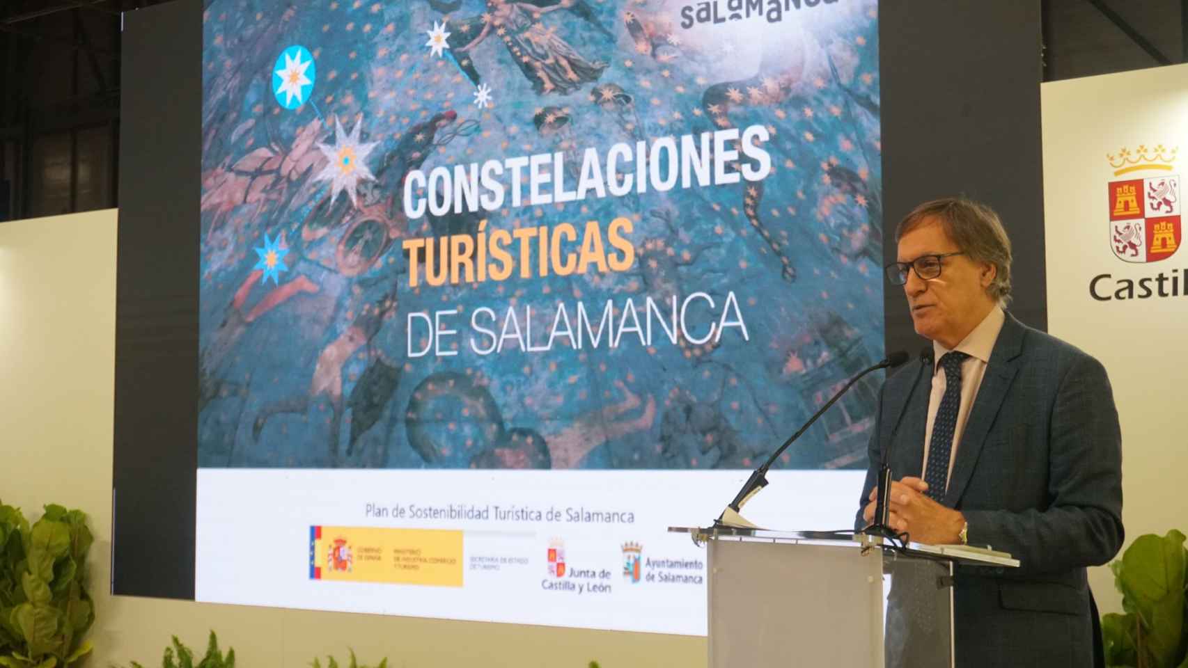 El alcalde de Salamanca, Carlos García Carbayo, presenta en FITUR la nueva oferta turística de la ciudad