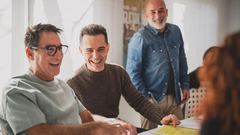 Álex, Pedro y David en la sala de guion.