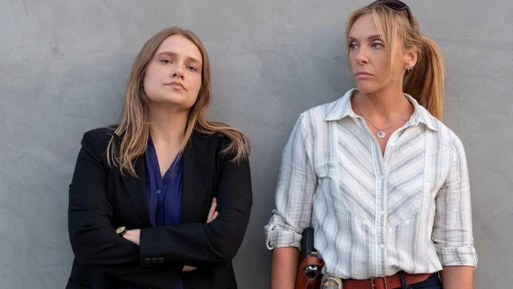 Merritt Wever y Toni Collette