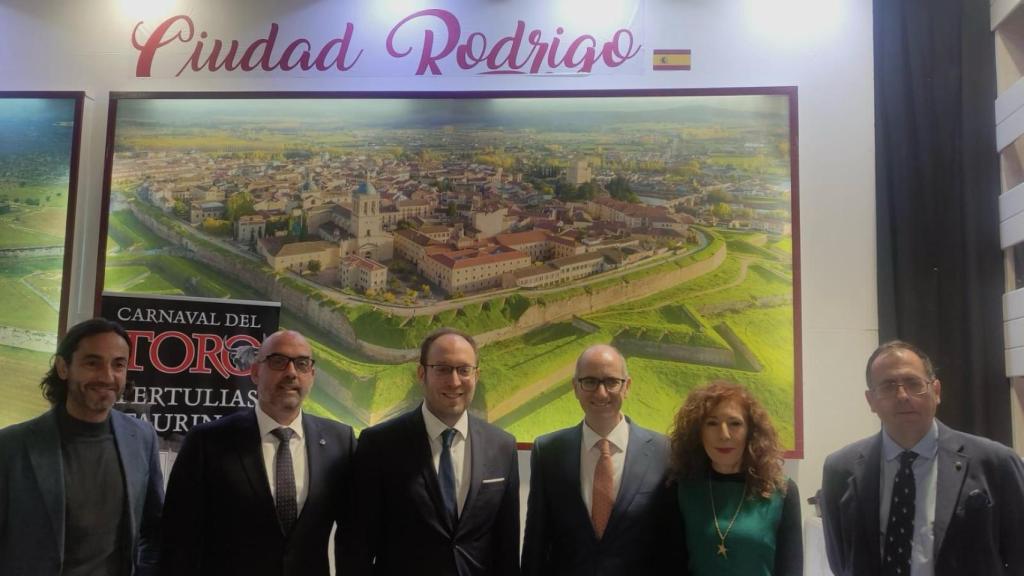 Estand de Ciudad Rodrigo en FITUR donde también se promociona el Carnaval del Toro