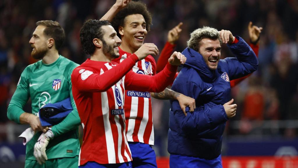 Los jugadores del Atlético de Madrid celebran el pase a las semifinales de la Copa.