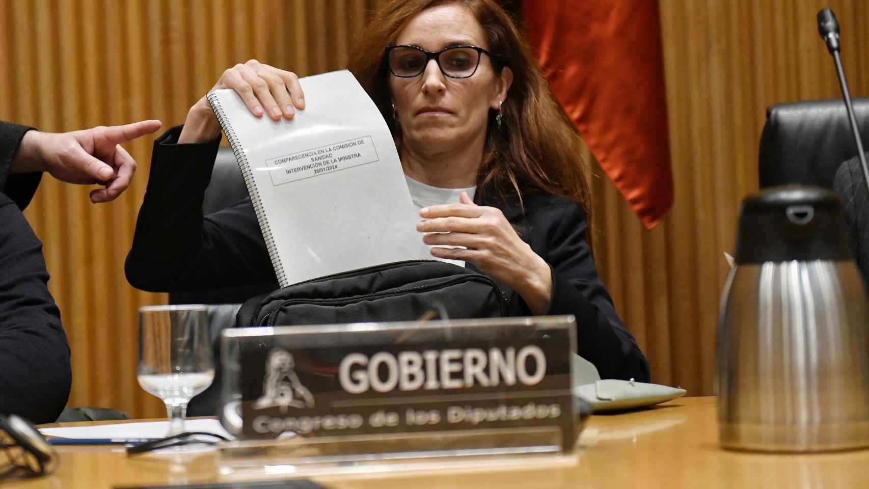 Mónica García, ministra de Sanidad, en la Comisión de Sanidad del Congreso de los Diputados.