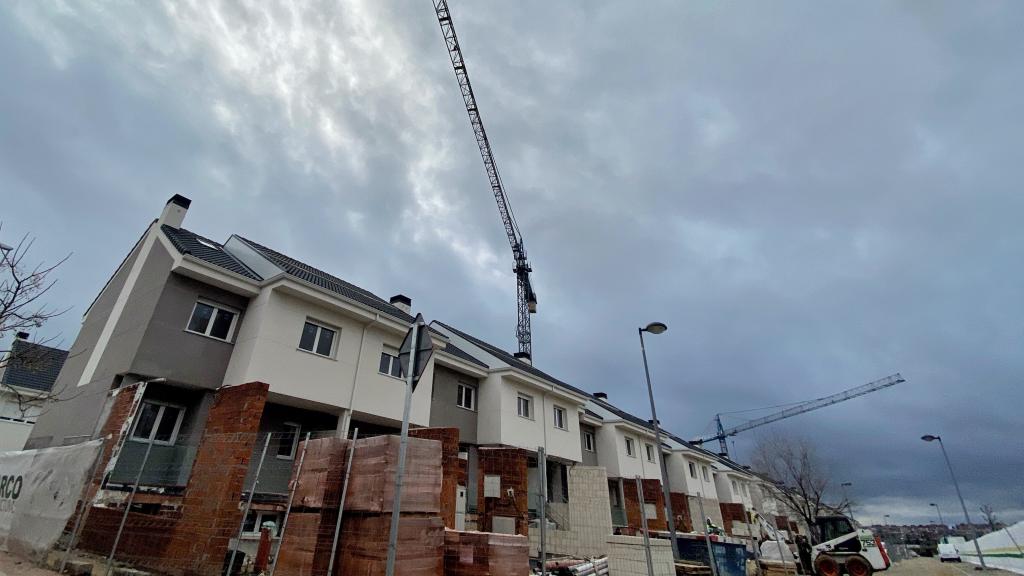 Casas adosadas en construcción, en una imagen de archivo.