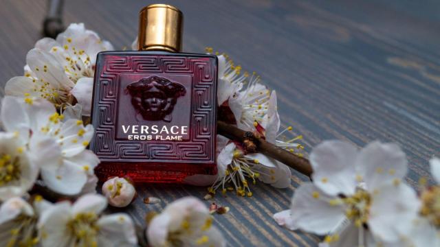 Piden 3 años de cárcel para un varón en A Coruña por falsificar productos de Tous o Versace