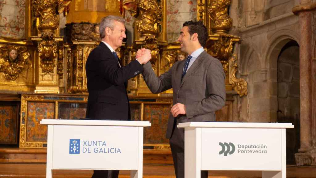Firma del convenio de colaboración para Santa Clara entre la Xunta y la Diputación.