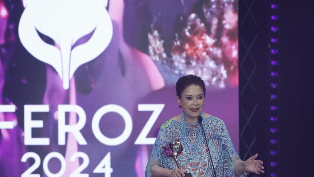 La actriz Mónica Randal recibe el Feroz de Honor / Foto: EFE/Juanjo Martín