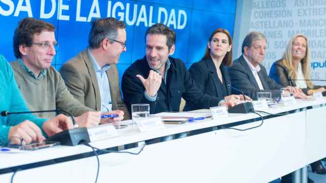 José Luis Martínez-Almeida, Alfonso Serrano, Borja Sémper, Judith Piquet, Luis Partida,  Rocío Albert, durante el Comité de Alcaldes del PP de Madrid, en la sede del PP