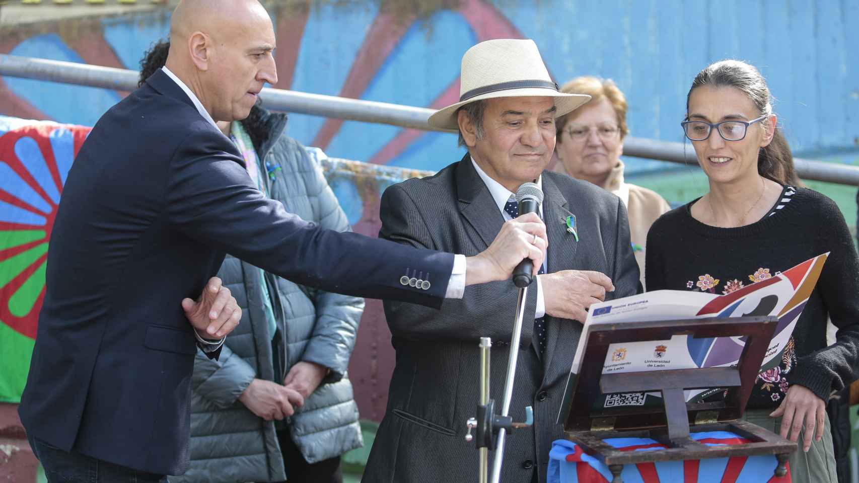 El alcalde de León, José Antonio Diez, durante la conmemoración del Día del Pueblo Gitano