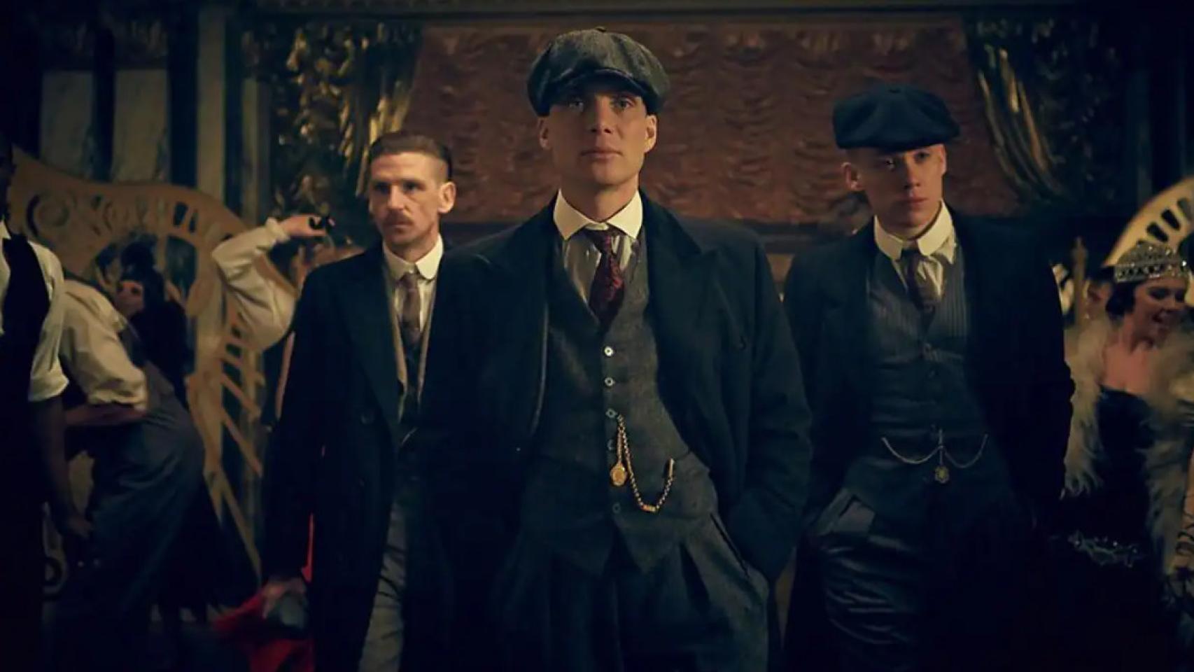 Los tres hermanos, protagonistas de 'Peaky Blinders'.