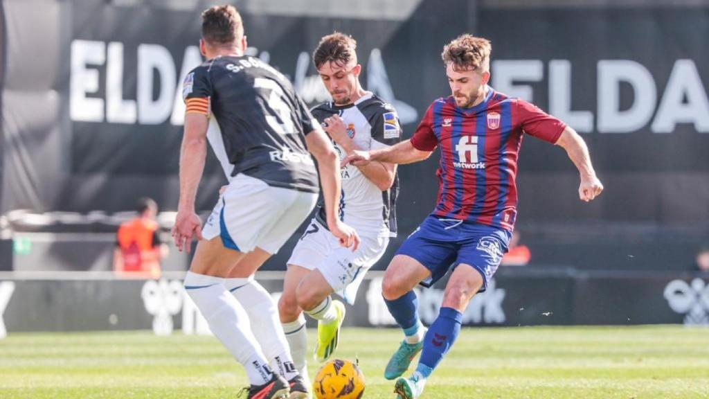 3-2. El Eldense desactiva la reacción del Espanyol