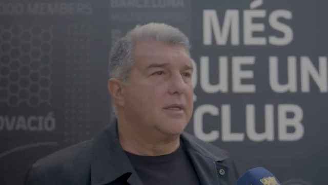 El presidente del FC Barcelona, Joan Laporta, habla tras el anuncio de la salida de Xavi.