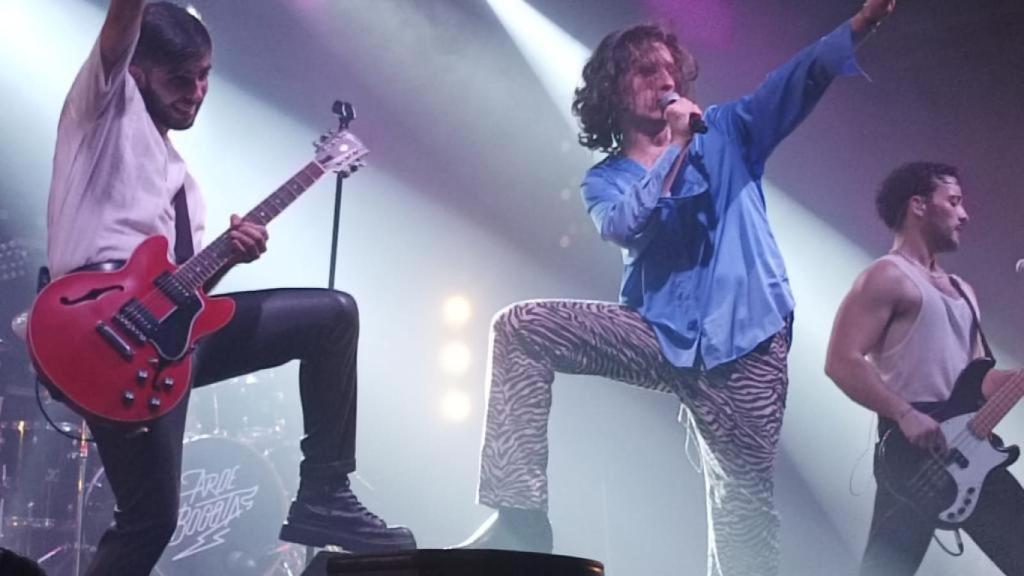 Un momento de la actuación de Arde Bogotá en la sala París 15 en Málaga.