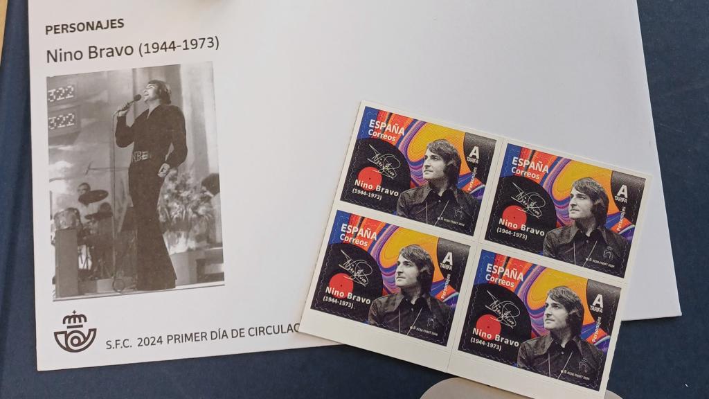 El sello dedicado al cantante valenciano Nino Bravo que ha emitido Correos. EE