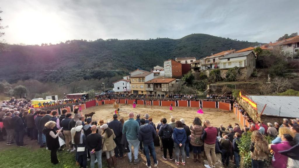 Aspecto de la plaza de toros de Valero