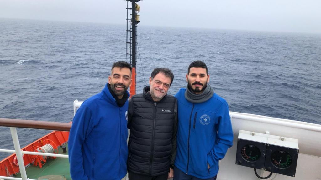 Adrián López-Quirós (UGR), José Abel Flores (USAL), Dimitrios Evangelinos (UGR)