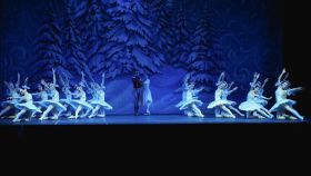 Un acto de 'El Cascanueces' interpretado por el Ballet de Kiev