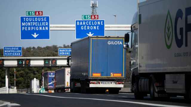 Camiones en la frontera entre España y Francia.