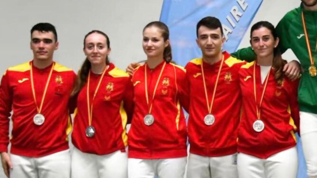 La Princesa, junto a sus compañeros.