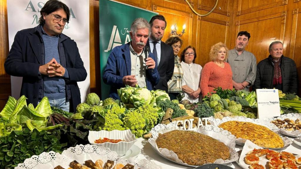 El alcalde de Elche, Pablo Ruz, con los representantes de ASAJA.