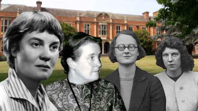 De izquierda a derecha, Iris Murdoch, Elizabeth Anscombe, Mary Midgley y Philippa Foot, conocidas como el Cuarteto de Oxford.