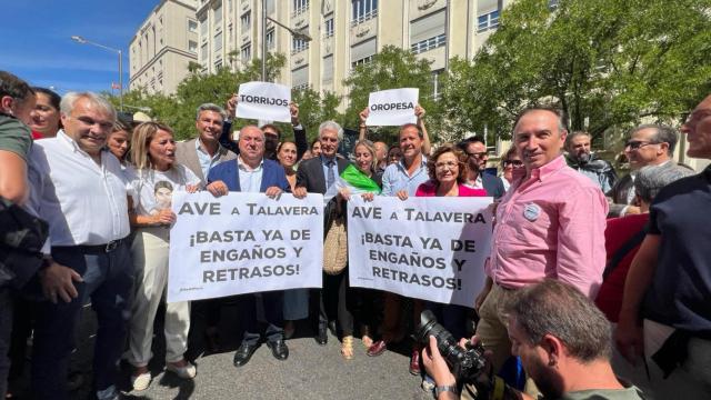 Protestas de los Senadores del PP.