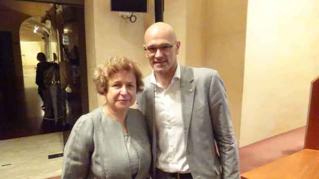 Tatjana Zdanoka con Raül Romeva tras una reunión en Barcelona el 30 de septiembre de 2017, el día antes del referéndum ilegal