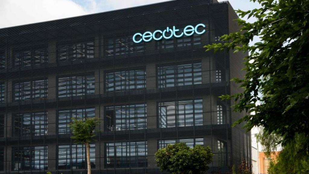 Centro de trabajo de la empresa Cecotec