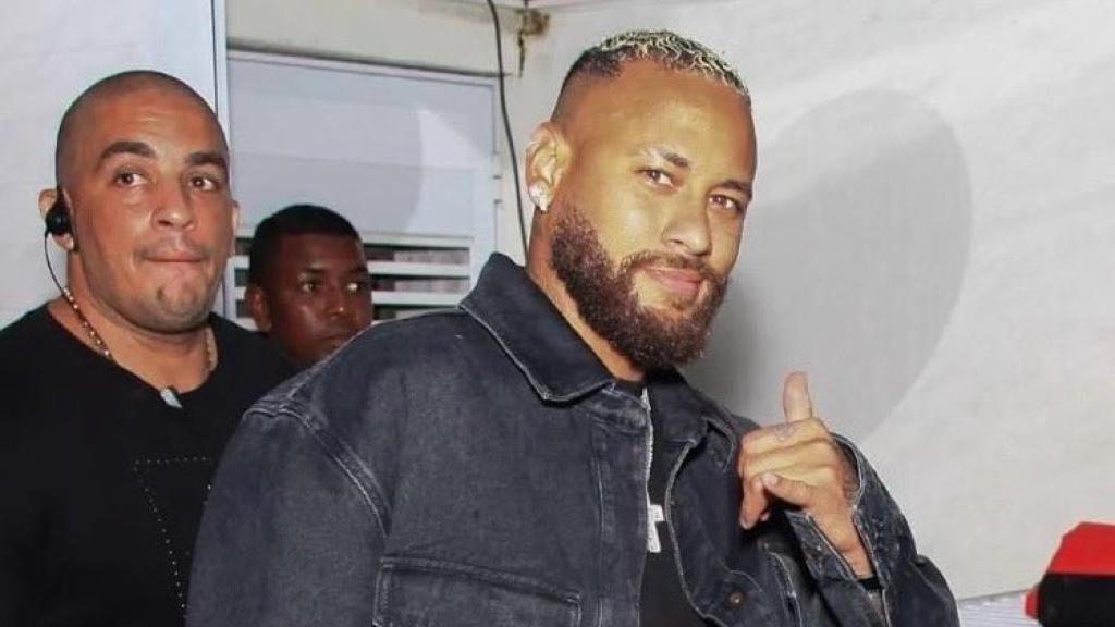La imagen viral de Neymar en la fiesta de Romario
