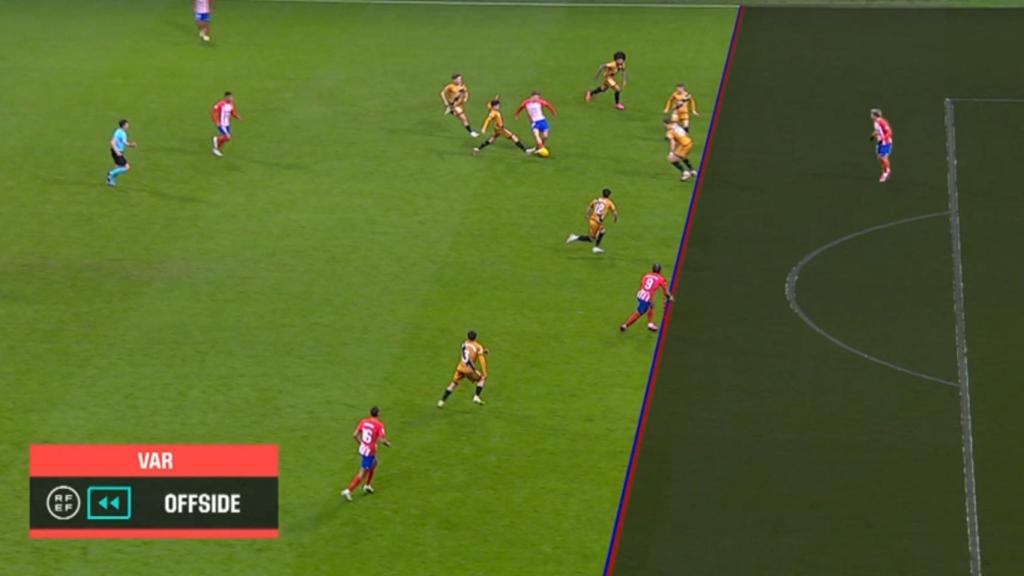 Gol anulado por el VAR a Memphis Depay por fuera de juego