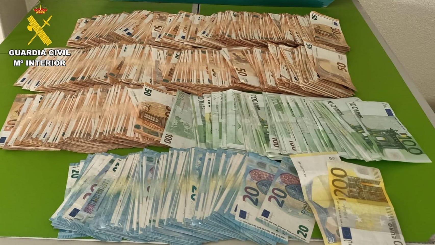 Detenido un vecino de Arteixo (A Coruña) por robar casi 90.000 euros en un domicilio