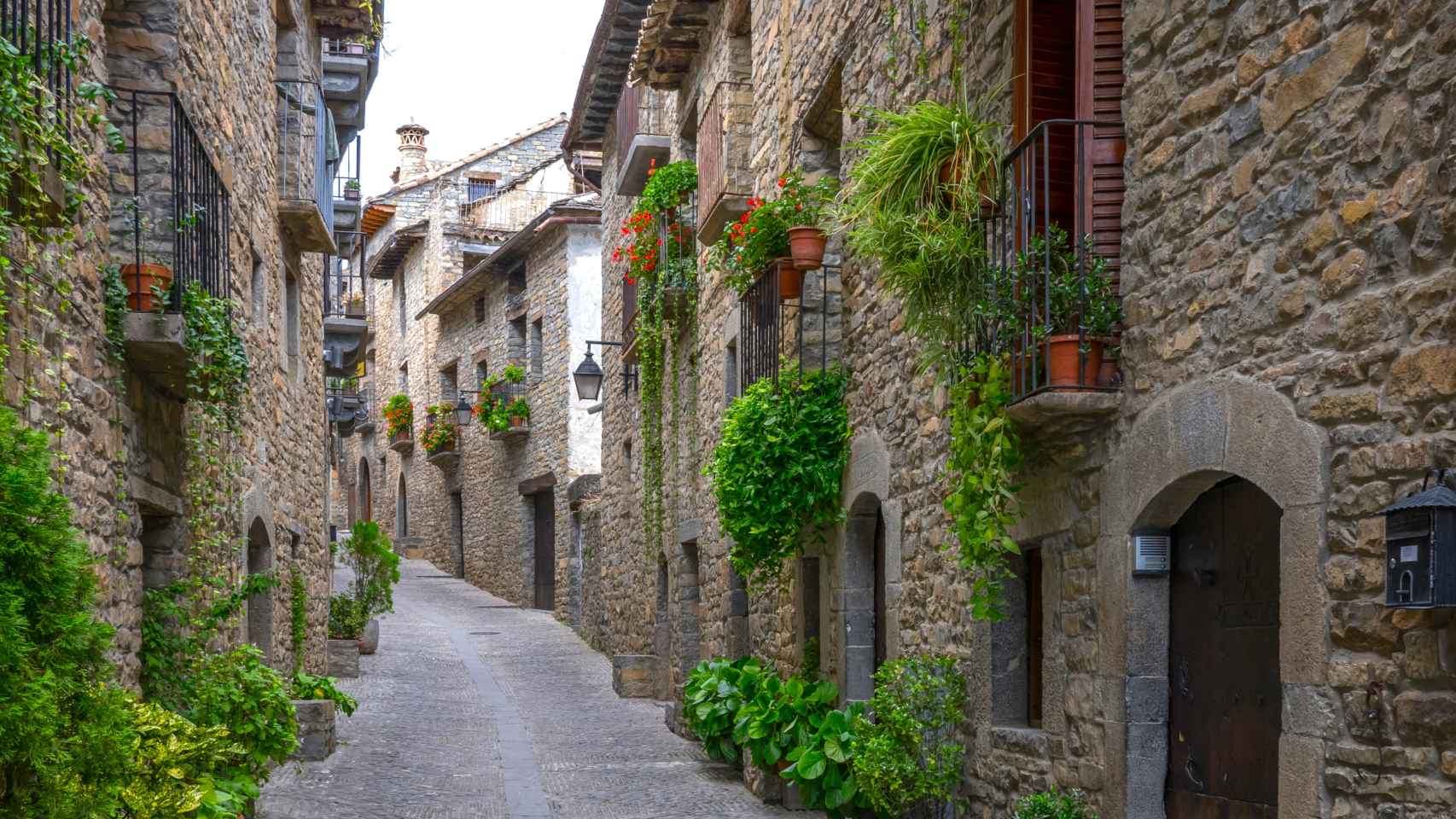 Este pintoresco pueblo medieval de Huesca inaugura su feria más esperada: se celebra desde el siglo XI