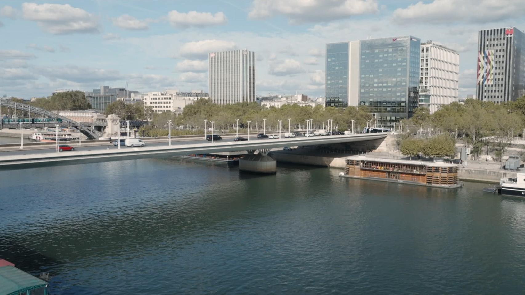 El centro en el Sena, en una imagen de 'En el Adamant'