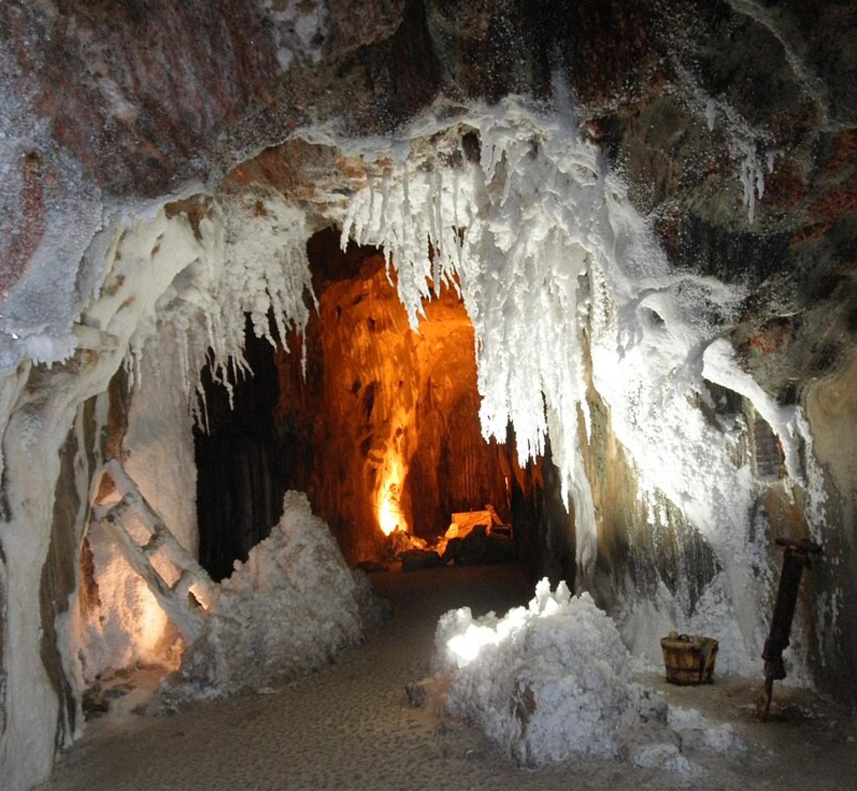 Interior de una de las minas de la Montaña de Sal