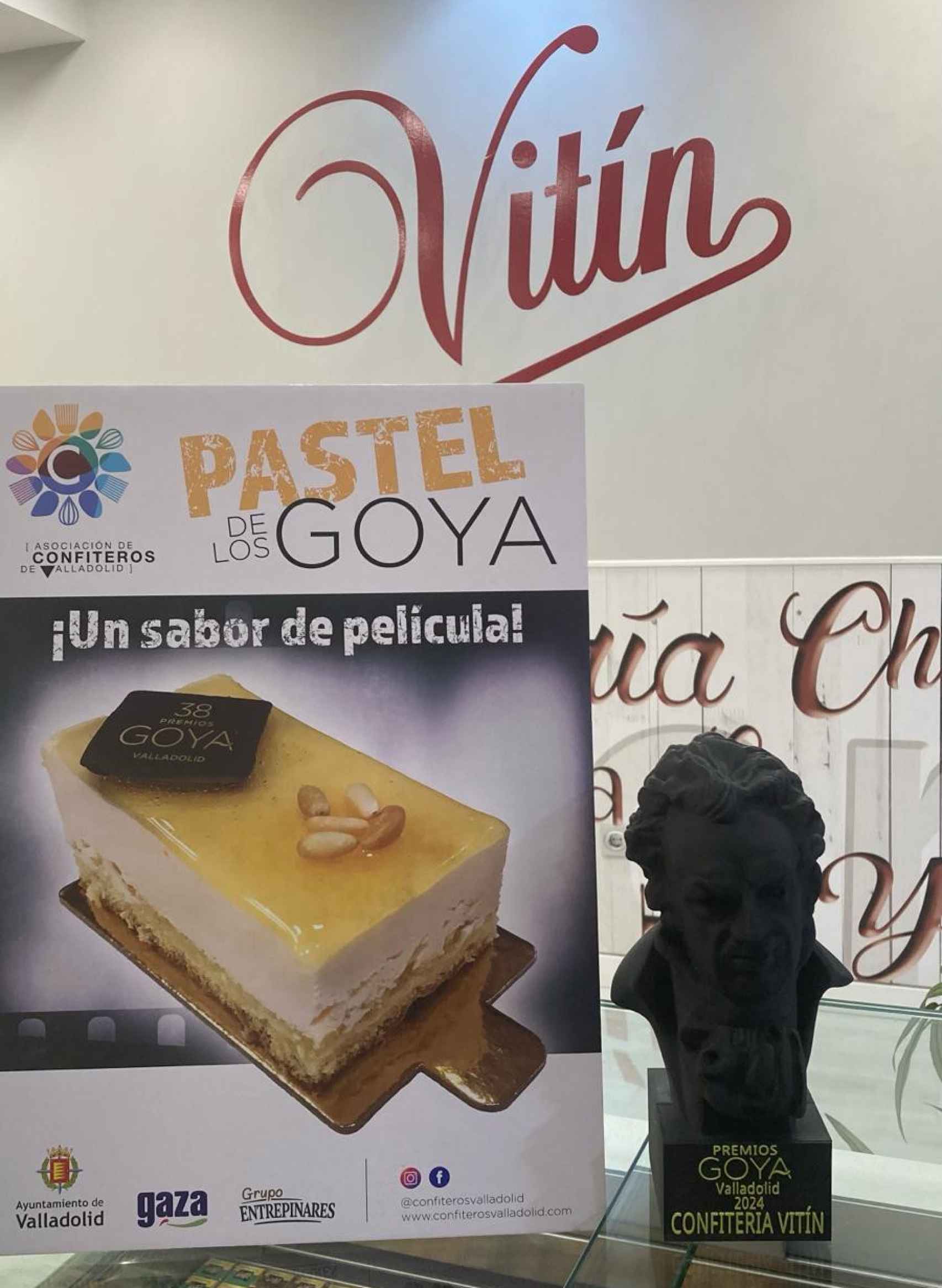 Cartel del pastel de los Goya