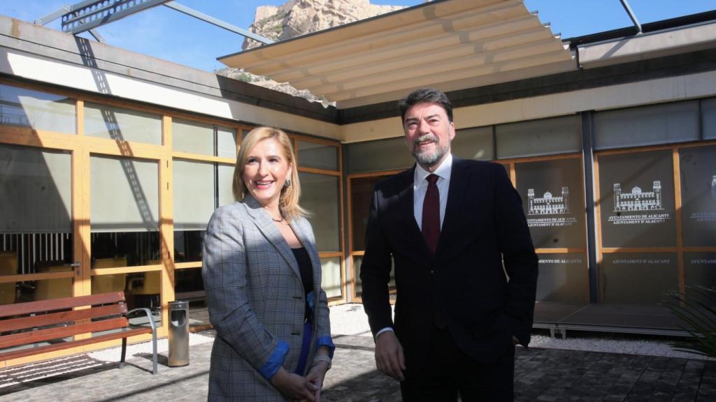 Salomé Pradas y Luis Barcala.