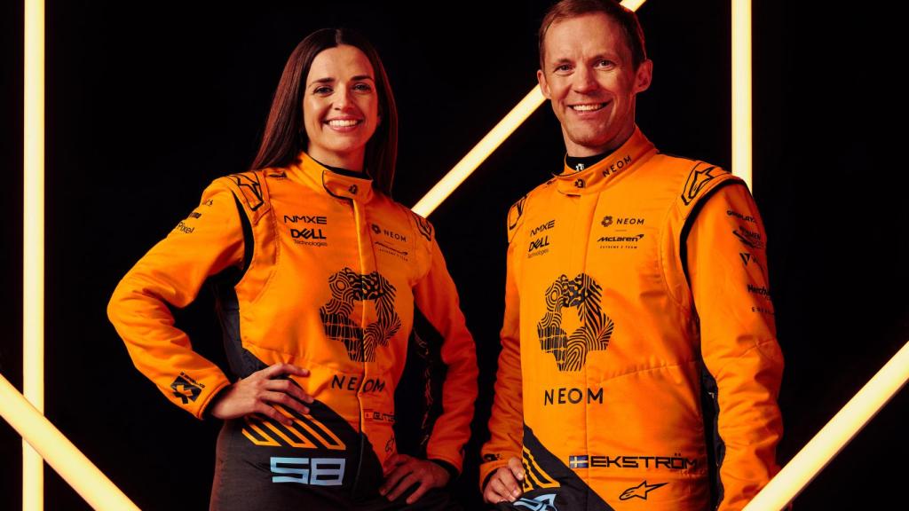 Cristina Gutiérrez junto a su nuevo compañero con el equipo que acaba de firmar para 20