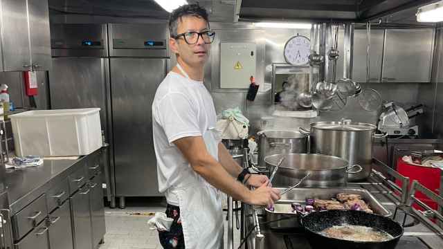 Capitán Tarteras,  el chef gallego que cocina para 41 tripulantes en un atunero en el Océano Índico