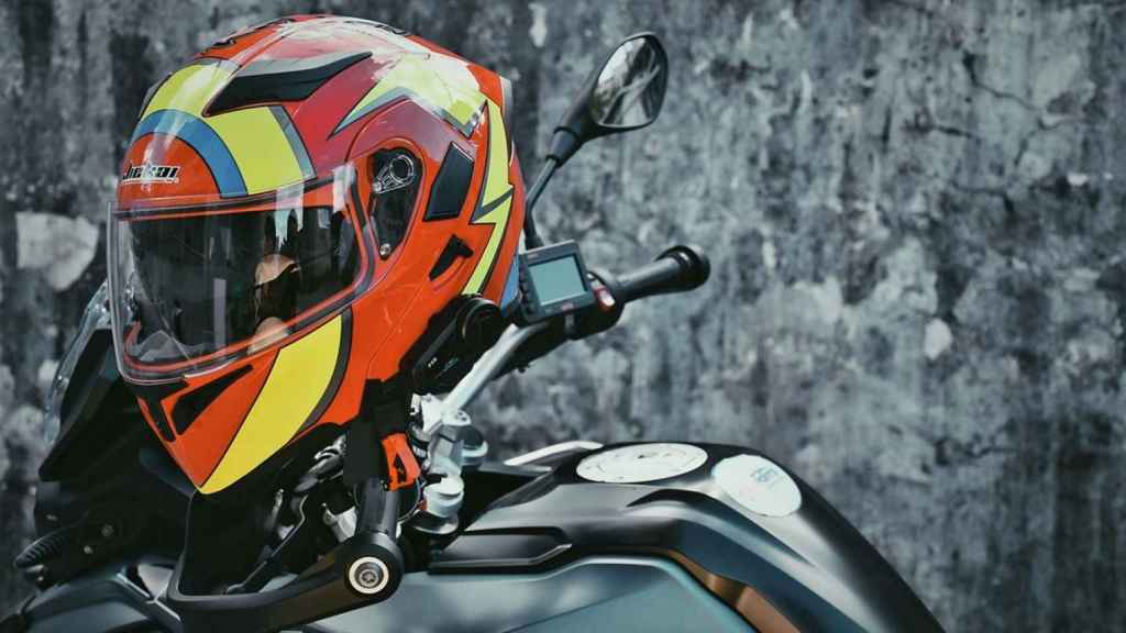 Los mejores intercomunicadores para casco de moto