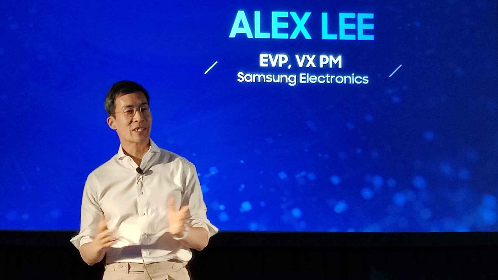 Alex Lee durante la presentación del VXT CMS de Samsung