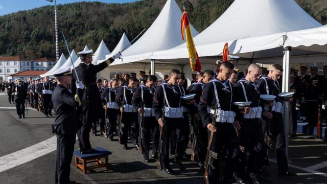 Defensa lanza una nueva oferta de empleo con 580 plazas para la Armada