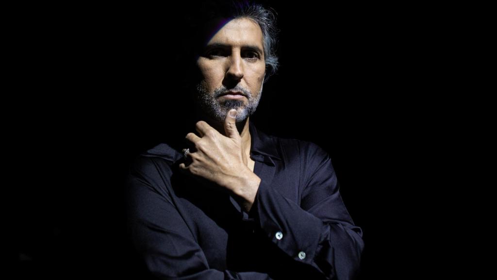 Arcángel presenta su gira.