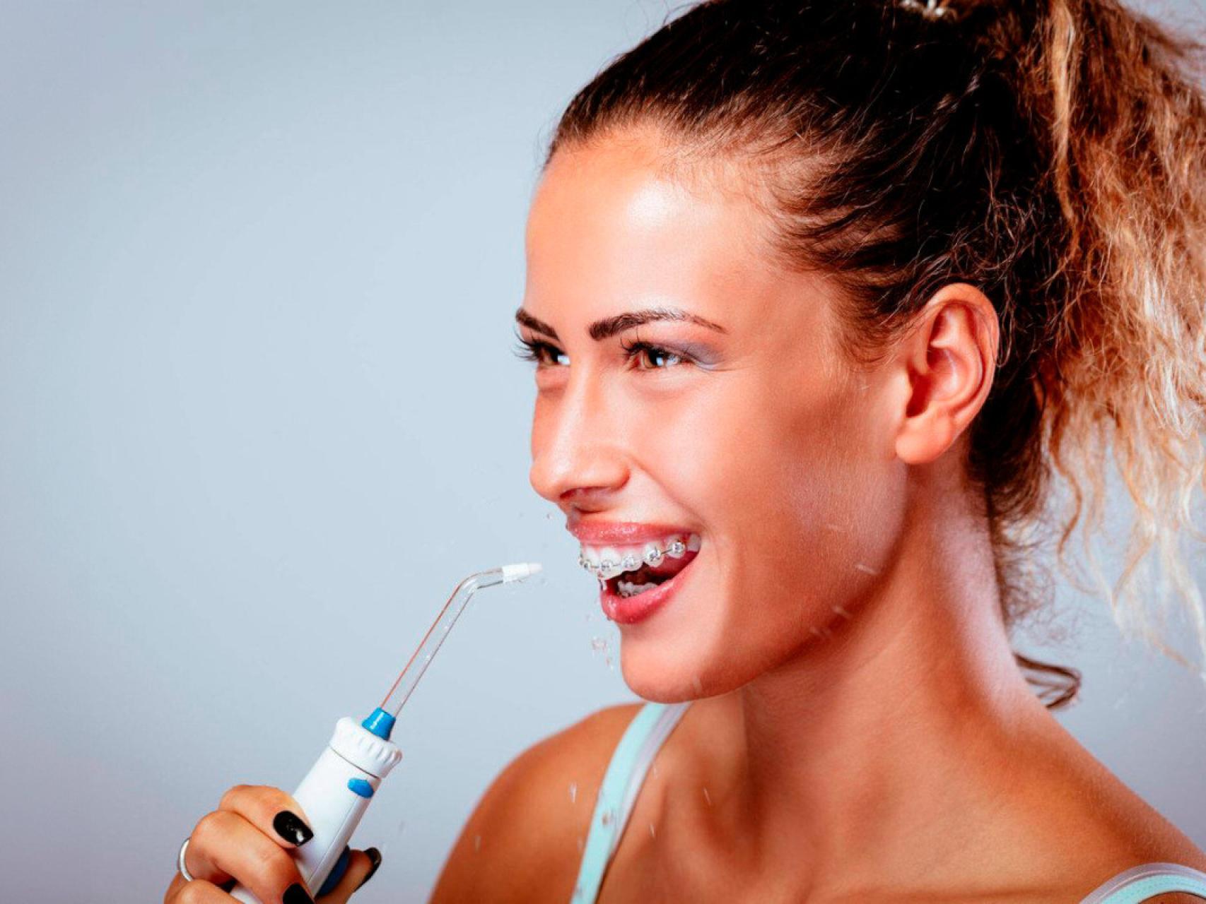 El irrigador dental portatil top ventas en Amazon es de Panasonic y cuesta menos de 40