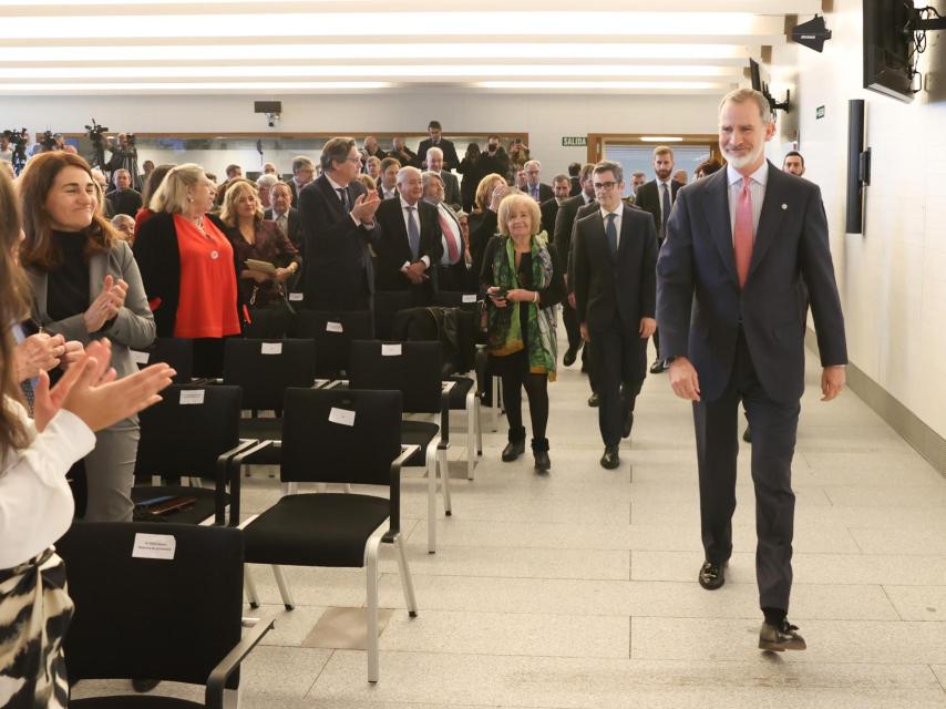El Rey ha presidido la entrega de los Premios Nacionales de Sociología y Ciencia Política 2022 y 2023, que reconocen la aportación y la labor científica de los galardonados en sus respectivos campos.