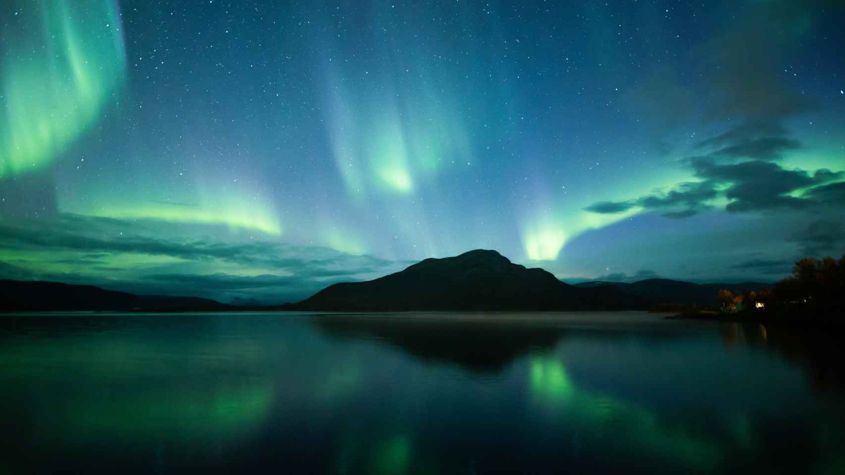 Una aurora boreal en Finlandia