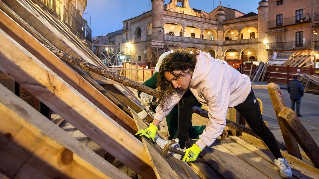 Montaje de la plaza de toros de Ciudad Rodrigo
