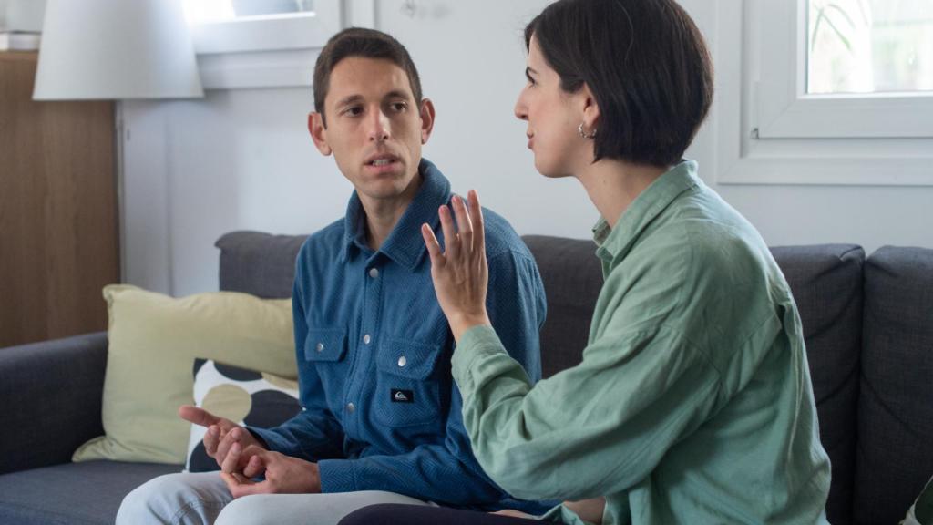 Cada 15 días, aproximadamente, tienen que ir a un centro para el menor esté con su familia biológica.