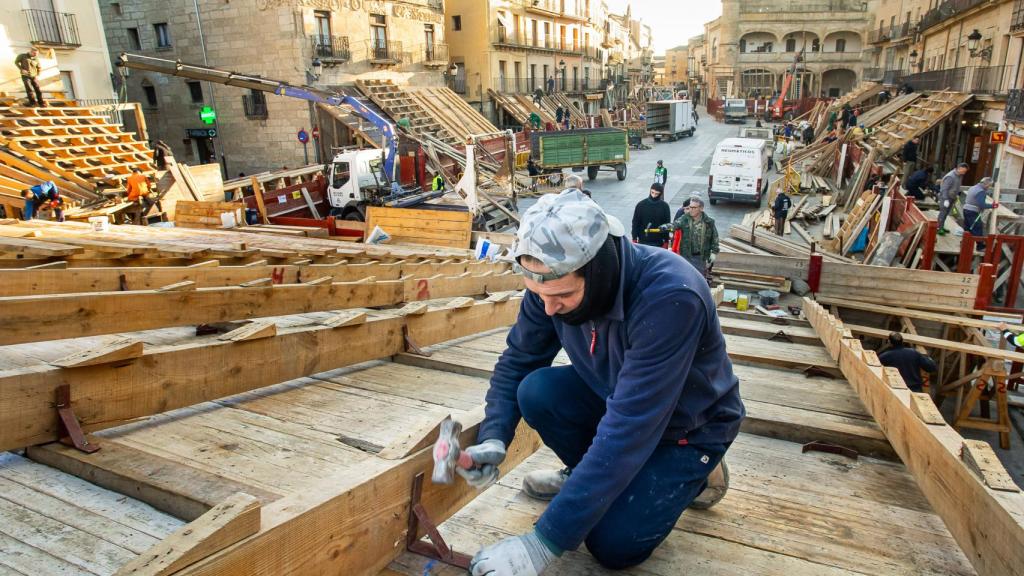 Montaje de la plaza de toros de Ciudad Rodrigo