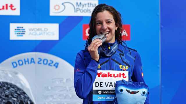María de Valdés celebra su plata mundial en los 10 kms en aguas abiertas